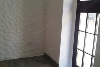 Spațiu comercial, de 40 mp, în P-ța Unirii - 3