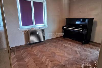 Apartament cu 3 camere decomandat în Parcul Circului
