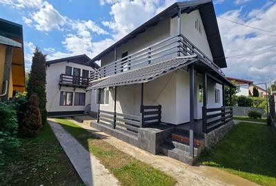 Casă cu 7 camere cu Teren 400 Mp în Exterior Sud