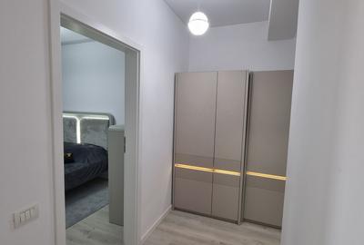 Apartament cu 2 camere decomandat, mobilat în Universitate