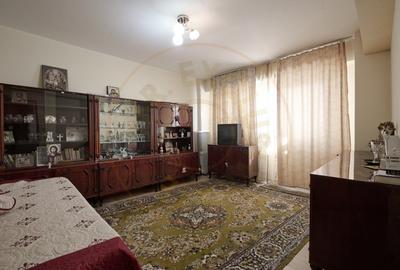 Apartament cu 3 camere decomandat, mobilat în Central - 8