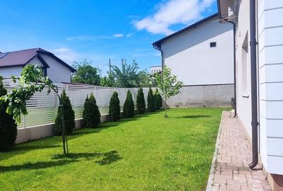Casă cu 4 camere cu Teren 378 Mp în Blejoi - 2