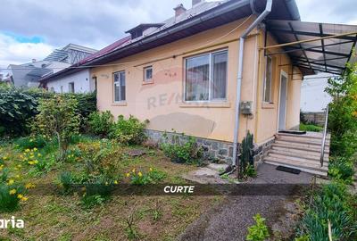 Casă cu 2 camere cu Teren 325 Mp în Valea Roșie - 1
