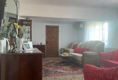 Casă cu 3 camere cu Teren 1550 Mp în Est - 1
