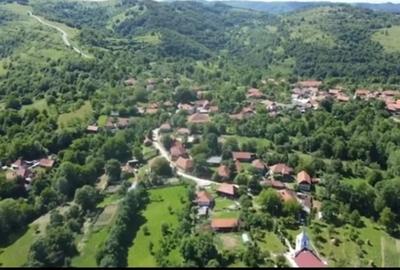 Teren de 830 mp, în Cerișor - 3