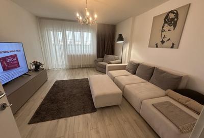 Apartament cu 3 camere decomandat, mobilat în Decebal
