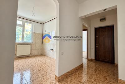 Apartament cu 2 camere decomandat în Precista