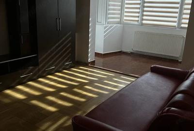 Apartament cu 2 camere decomandat în Griviței
