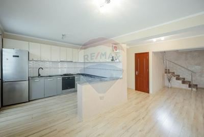 Casă individuală cu 7 camere cu Teren 600 Mp în Haieu - 6