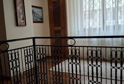 Apartament cu 3 camere decomandat în Central - 3