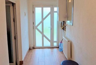 Casă cu 3 camere cu Teren 500 Mp în Traian