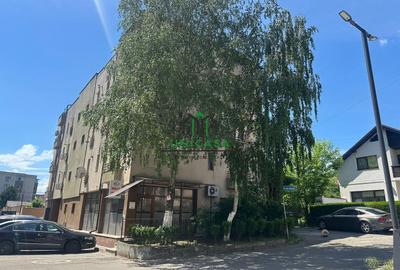 Apartament cu 3 camere decomandat, mobilat în Nord