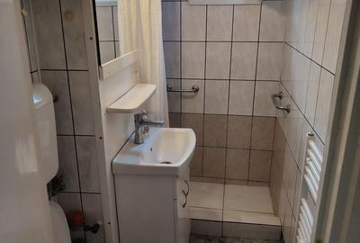 Apartament cu 4 camere decomandat în Central - 7