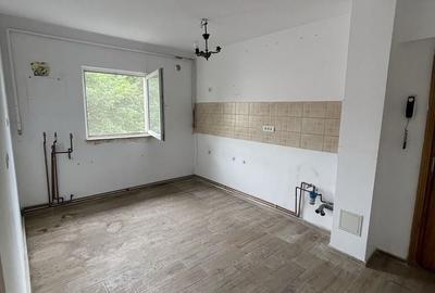 Apartament cu 2 camere semidecomandat în Girocului - 11