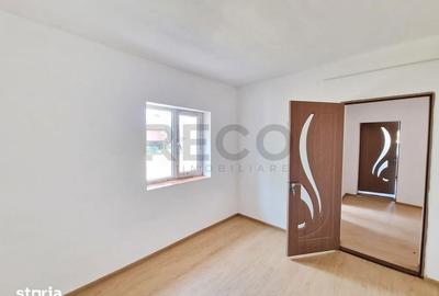 Casă cu 3 camere cu Teren 933 Mp în Sălard - 12