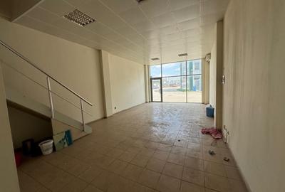 Spațiu comercial, de 70 mp, în Central