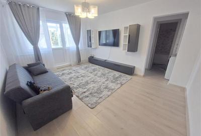 Apartament cu 2 camere semidecomandat în 9 Mai
