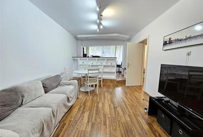 Apartament cu 3 camere decomandat, mobilat în Cornișa