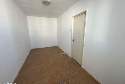 Apartament cu 2 camere semidecomandat în Malu Roșu