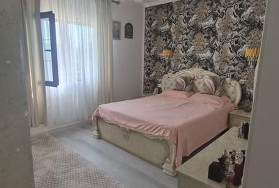 Casă cu 5 camere cu Teren 400 Mp în Central