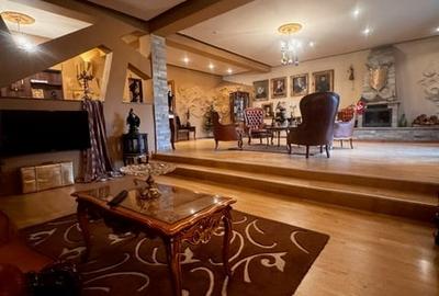 Casă cu 6 camere cu Teren 1576 Mp în Băneasa - 1
