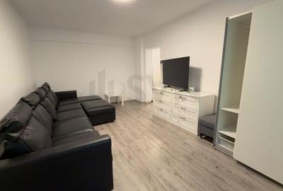 Apartament cu 3 camere semidecomandat în Primăverii