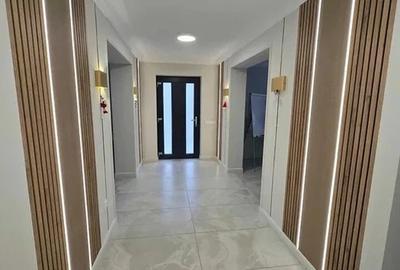 Casă cu Teren 380 Mp în Central