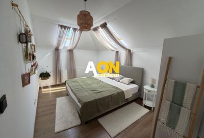 Apartament cu 3 camere decomandat în Cetate