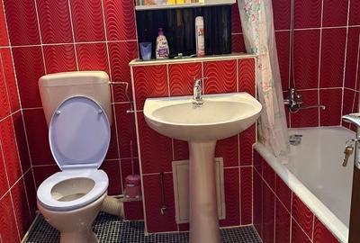 Apartament cu 3 camere decomandat în Traian