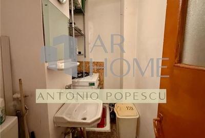 Apartament cu 4 camere decomandat în Malu Roșu