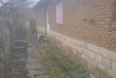 Casă cu 4 camere în Central - 2