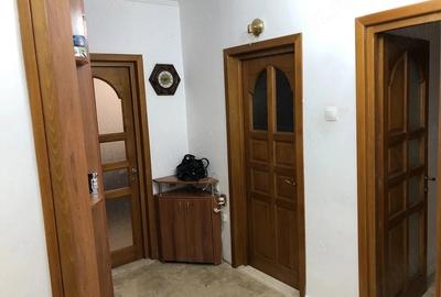 Apartament cu 4 camere decomandat în Central - 2