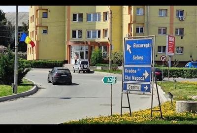 Garsonieră decomandată în Central
