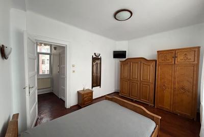 Apartament cu 3 camere în Unirii