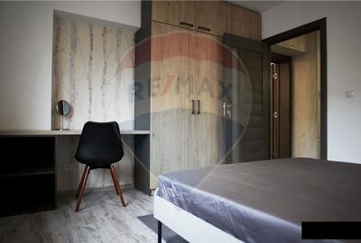 Apartament cu 3 camere decomandat, mobilat în Palat - 6