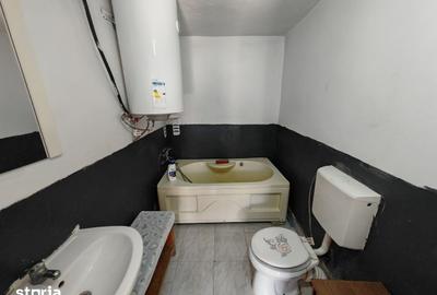 Casă cu 8 camere cu Teren 1150 Mp în Blăgești - 19