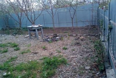 Casă cu 2 camere cu Teren 350 Mp în Central