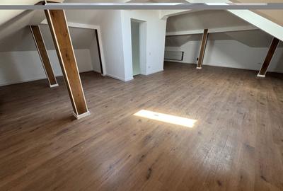 Casă individuală cu 6 camere cu Canalizare în Central - 13
