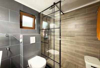 Casă individuală cu 6 camere cu Canalizare în Palas - 8