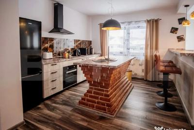 Casă cu 5 camere cu Teren 1349 Mp în Central - 11