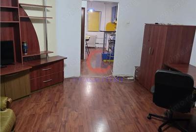 Apartament cu 2 camere decomandat în Soarelui