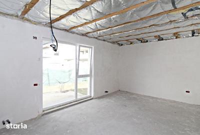 Casă cu 3 camere cu Teren 445 Mp în Central