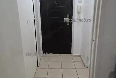 Garsonieră semidecomandată în Titan