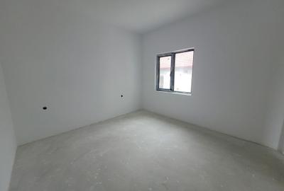 Casă individuală cu 4 camere cu Teren 200 Mp în Est - 6