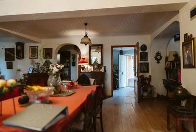 Casă cu Teren 1800 Mp în Izvorani - 2