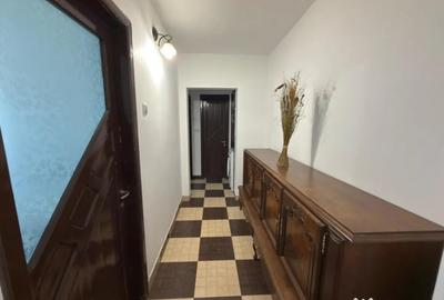 Apartament cu 3 camere decomandat în Republicii - 11