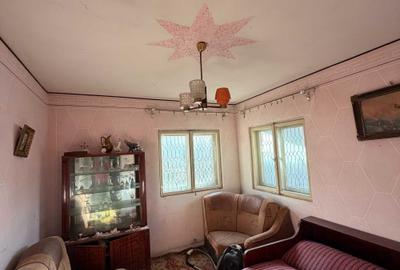 Casă cu 4 camere în Sud - 1