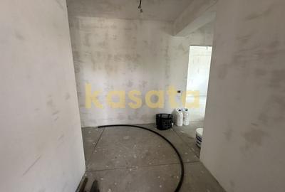 Casă cu 4 camere cu Teren 400 Mp în Domnești