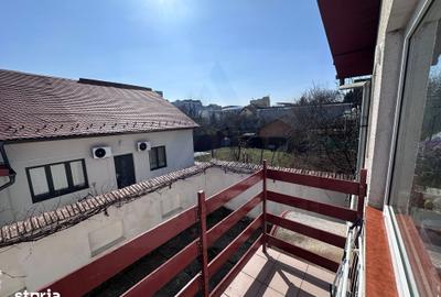 Apartament cu 3 camere decomandat în Ștrand