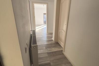 Casă cu 4 camere în Moroeni